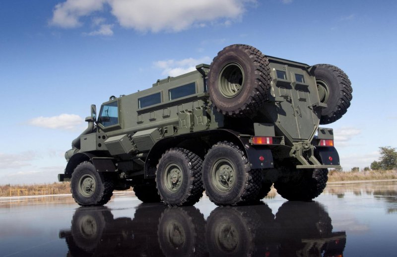 Stryker Боевая бронированная машина