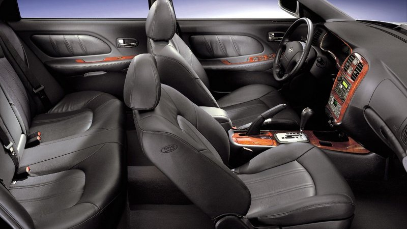 Hyundai Sonata EF 2001