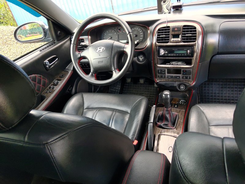 Hyundai Sonata 2008 салон