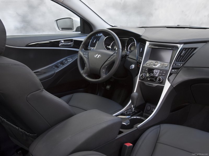 Hyundai Sonata 2011