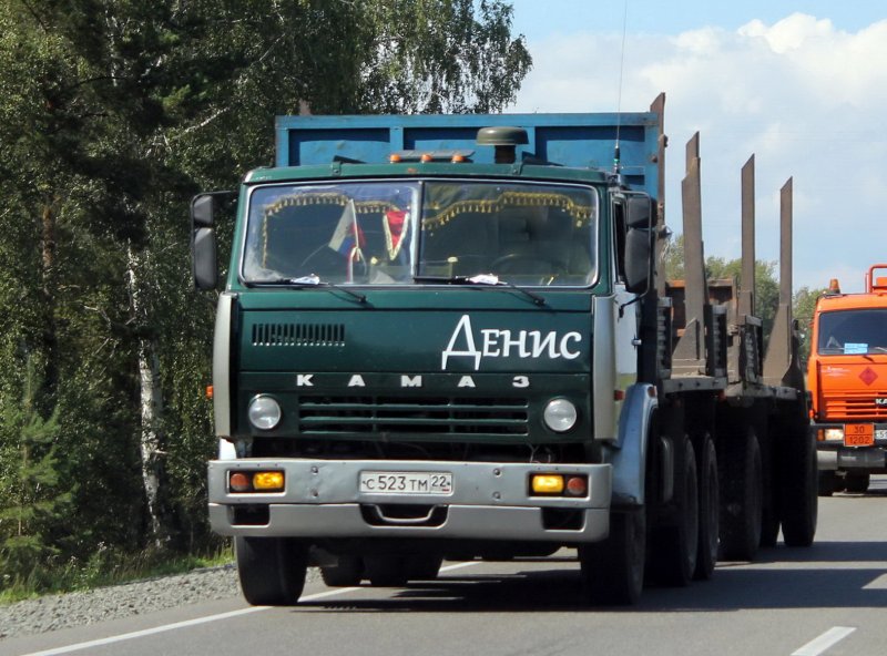 КАМАЗ 45143 на уборке зерна