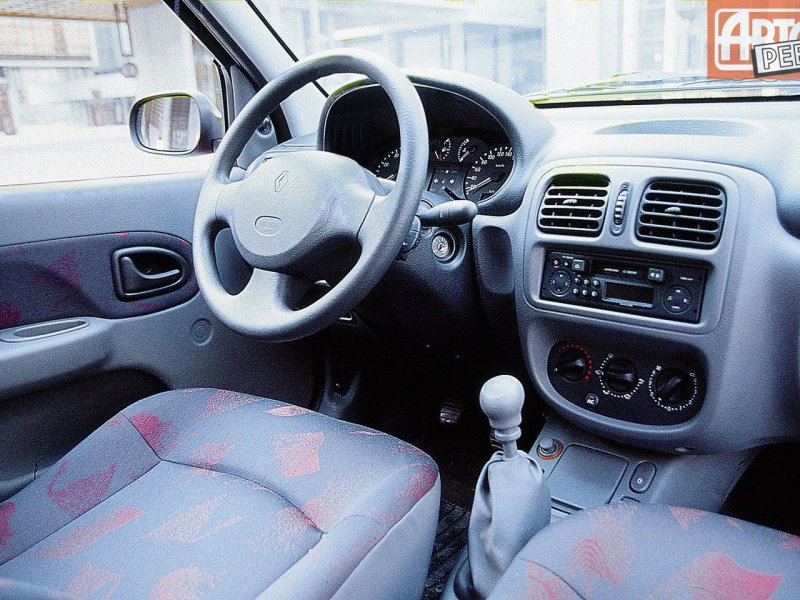 Renault symbol 2 салон