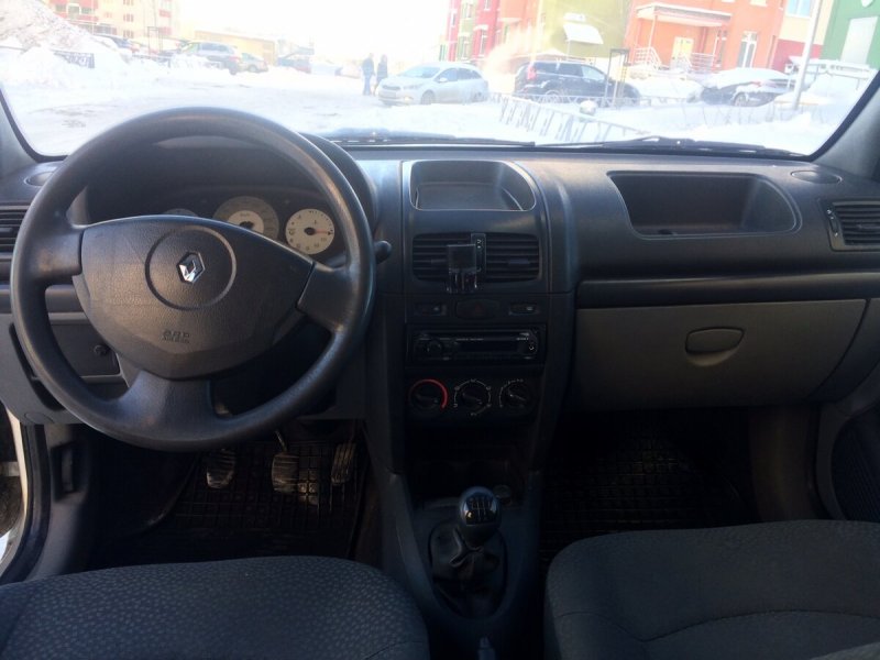 Renault symbol 2002 салон