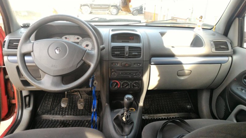 Renault symbol 2007 салон