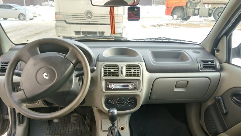 Renault symbol 2008 салон