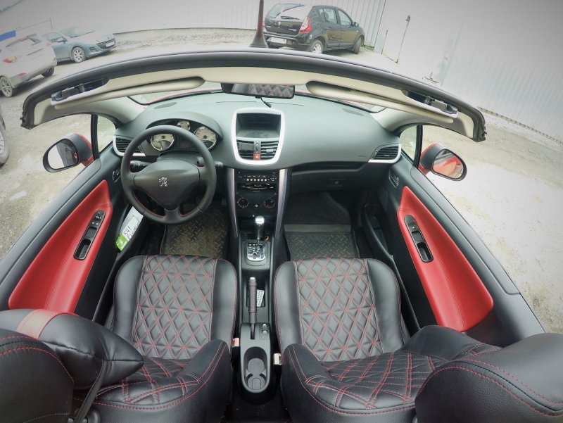 Peugeot 207 Interior