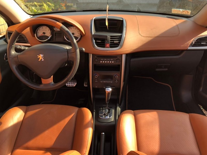 Peugeot 207 Interior