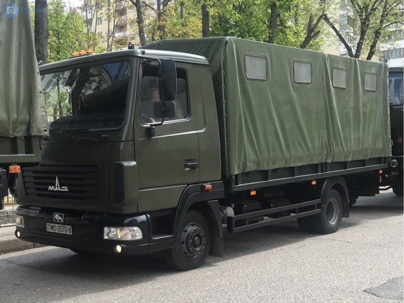 МАЗ 4571 самосвал
