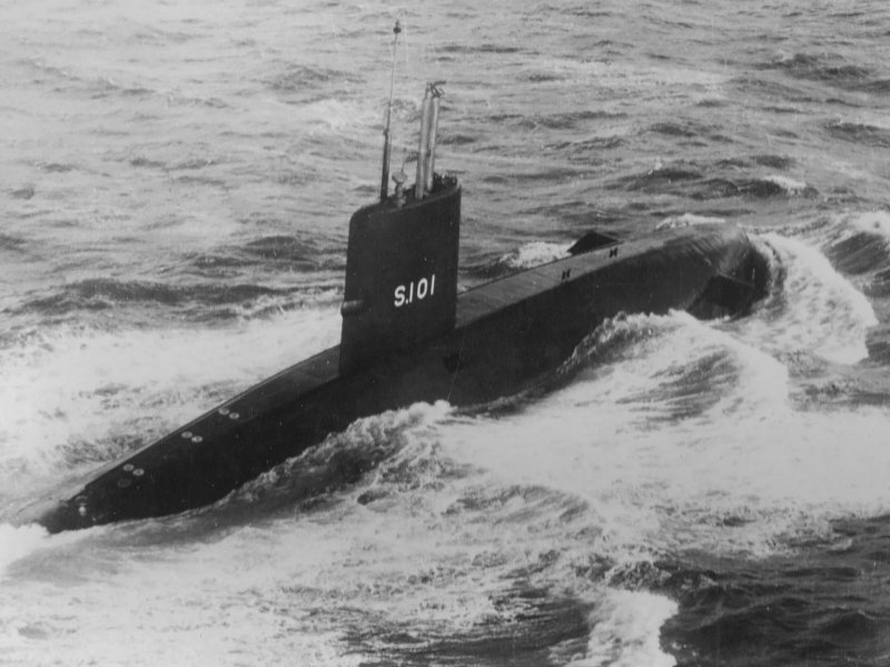 HMS Dreadnought (s101)
