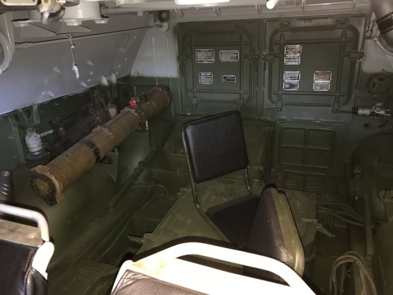 БРДМ-2 кабина