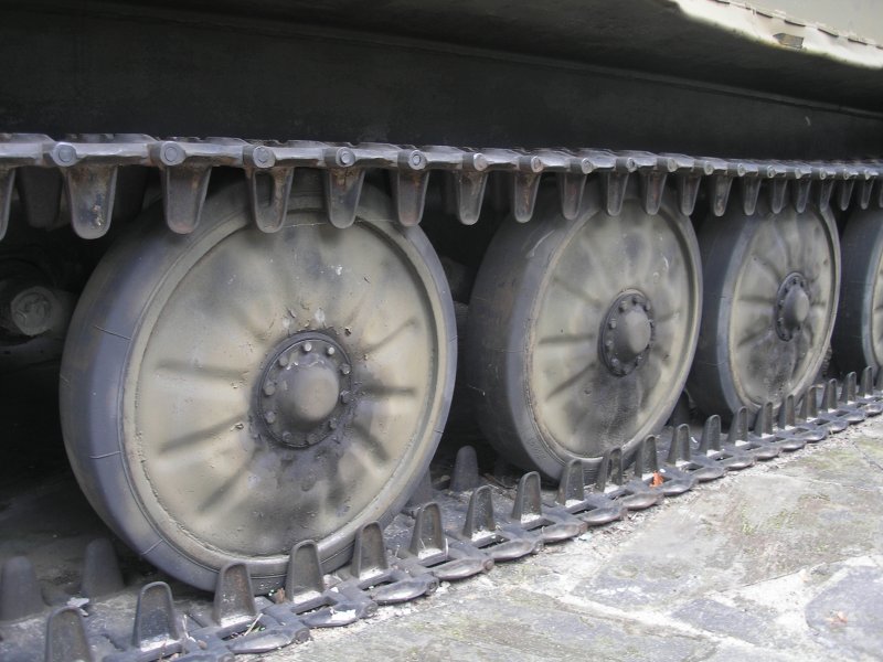 Continental катки танка