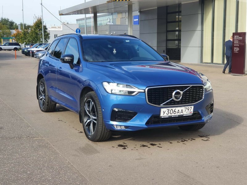Volvo xc60 синий новый