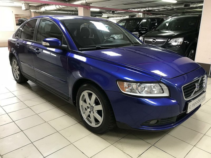 Volvo s40 II Рестайлинг синяя