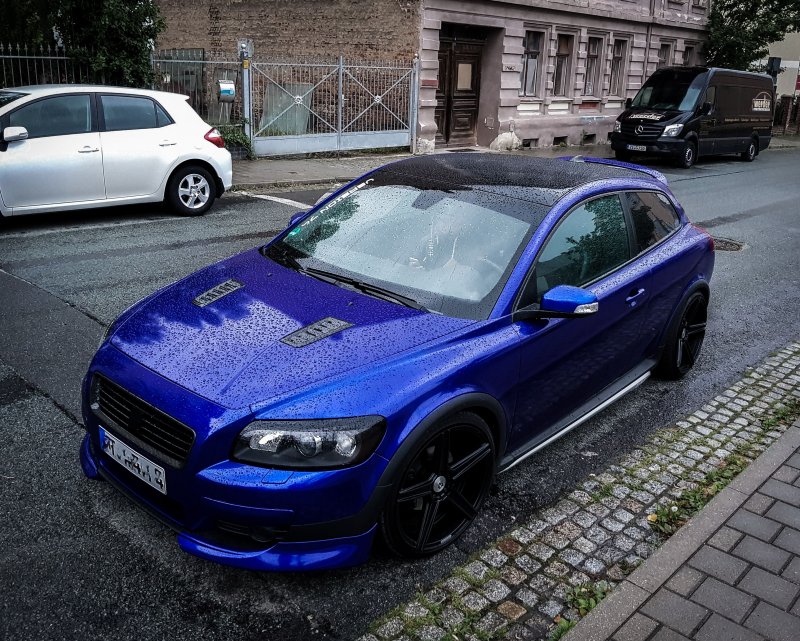 Volvo c30 темно синяя