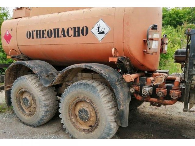 Урал нефтевоз 17кубовик