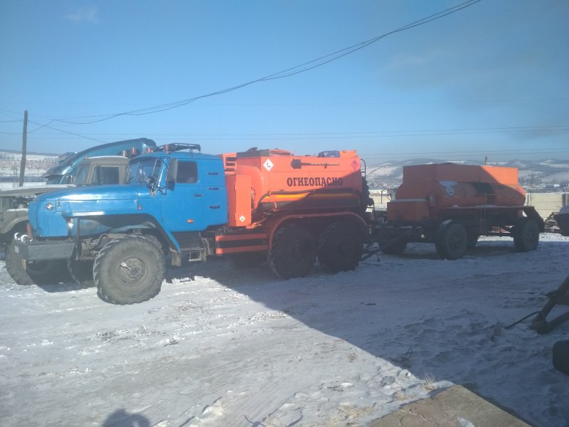 Якутия бензовозы Урал