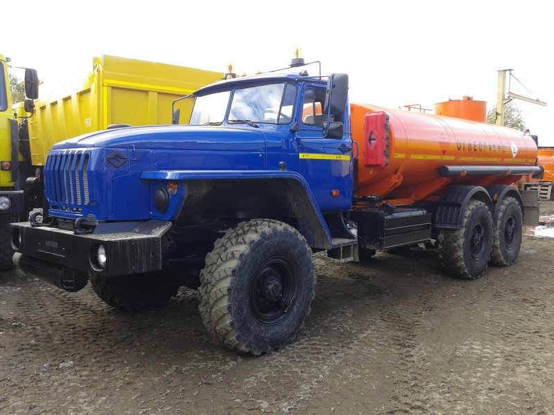 Урал 4320 АТЗ