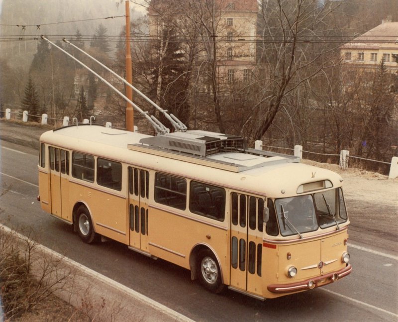 Škoda 9tr Симферополь