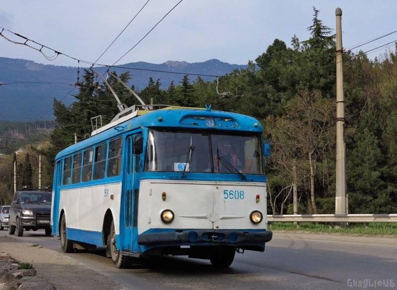 Škoda 35tr троллейбус