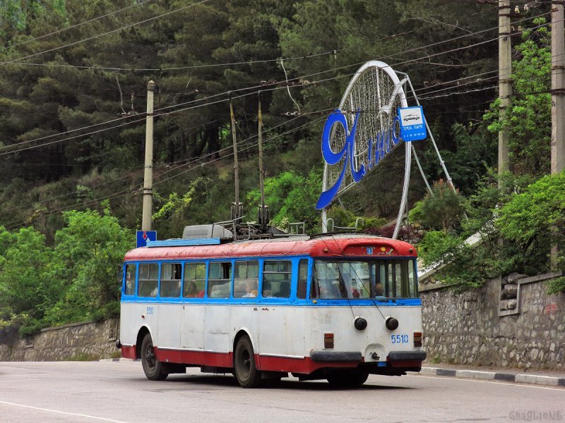 Троллейбусная трасса в Крыму