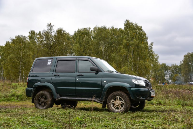 УАЗ Патриот r16