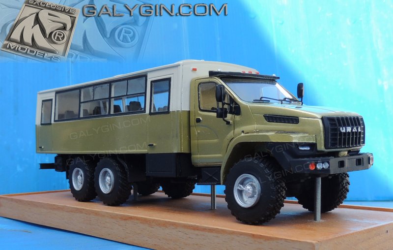 Урал Некст 43206 вахтовка