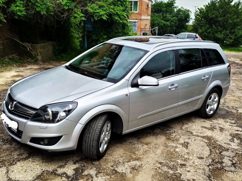 Opel Astra j универсал 2014