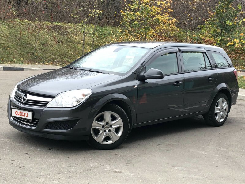 Опель Астра Sports Tourer 2012