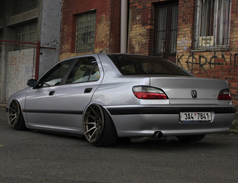 Peugeot 406 v6