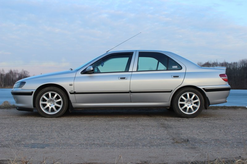 Peugeot 406 2.0 бензин 1998