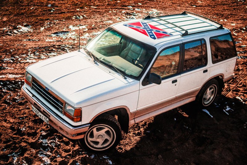 Ford Explorer 1