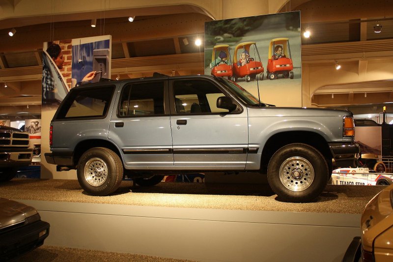 Ford Explorer 1 поколения
