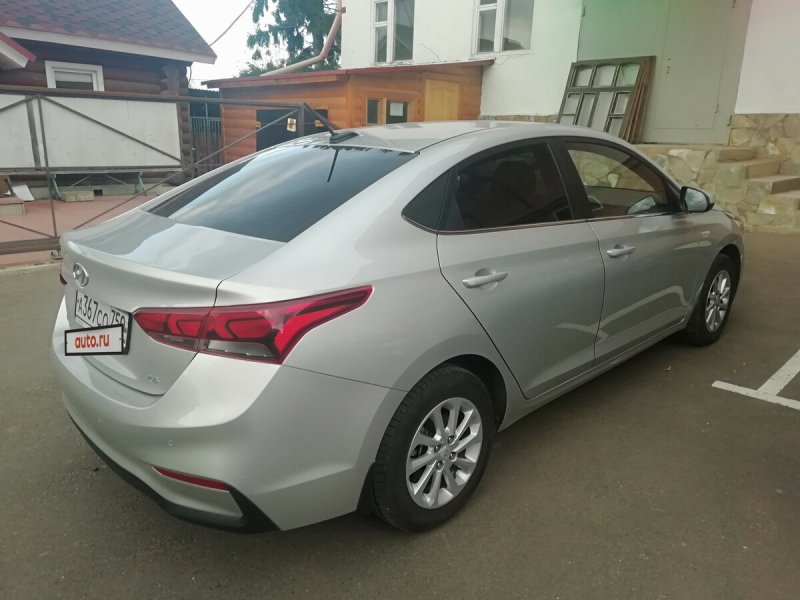 Hyundai Solaris 2012 1.4 седан