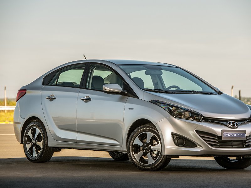 Hyundai Solaris 2015 серебро
