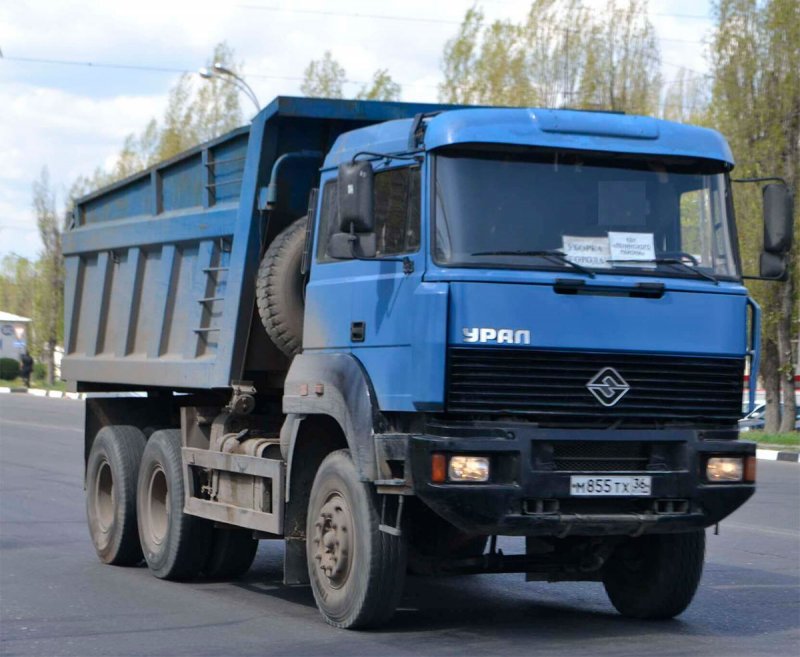 Урал 6368 самосвал