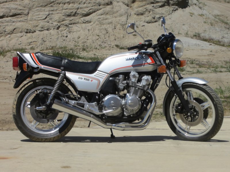 Triumph Sprint St 1050