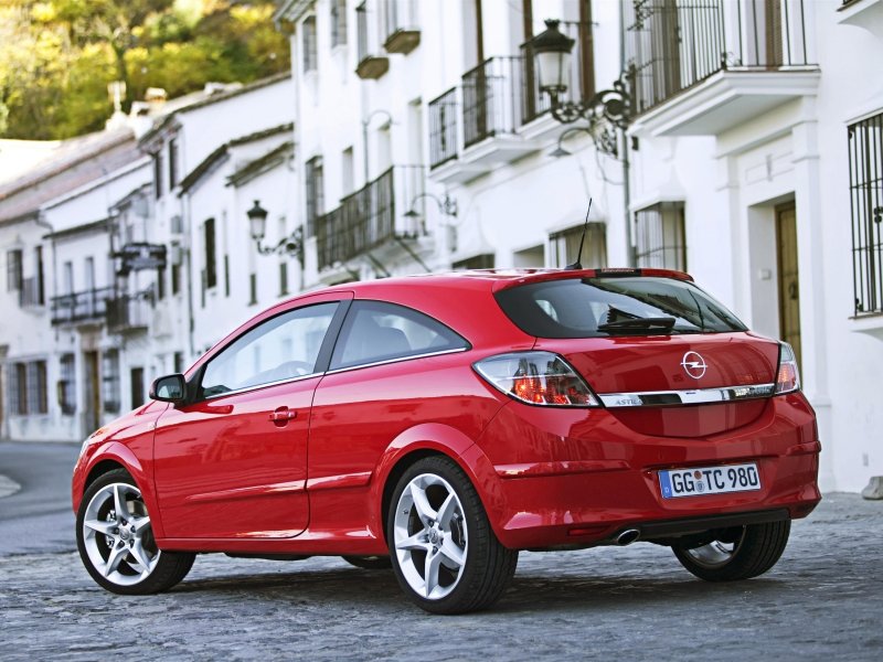 Opel Astra хэтчбек 2008 трехдверная