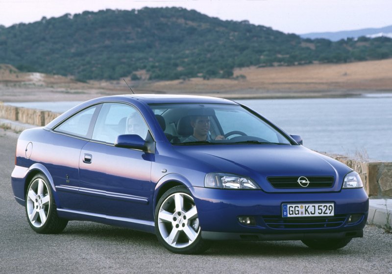 Opel Astra g 1998 купе
