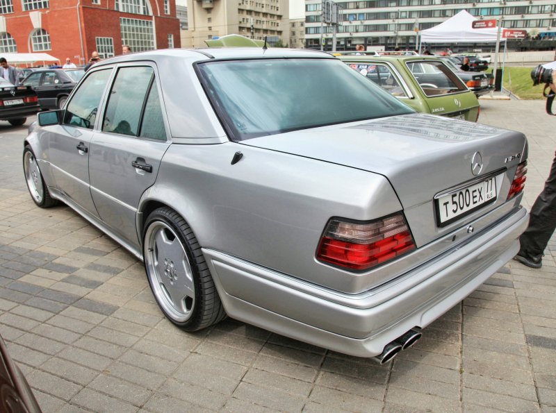 Mercedes 124 кузов волчок