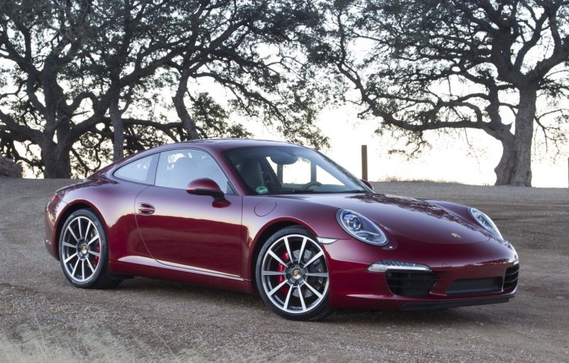 Порше 911 Каррера s красный купе