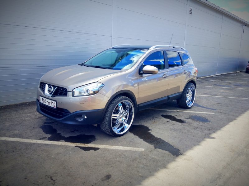 Nissan Qashqai r18