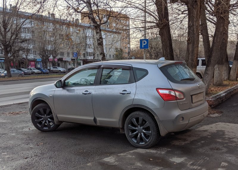 Nissan Qashqai 2 r18