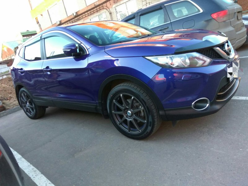 Nissan Qashqai 2007 черный r18