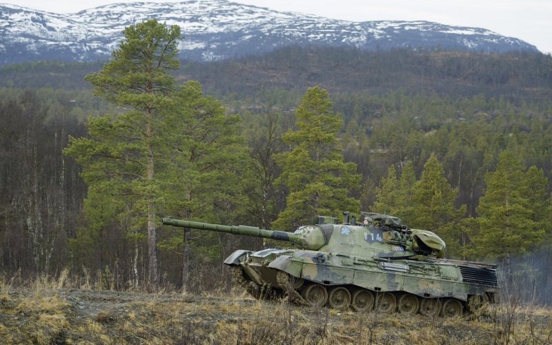 Военная техника "танк"