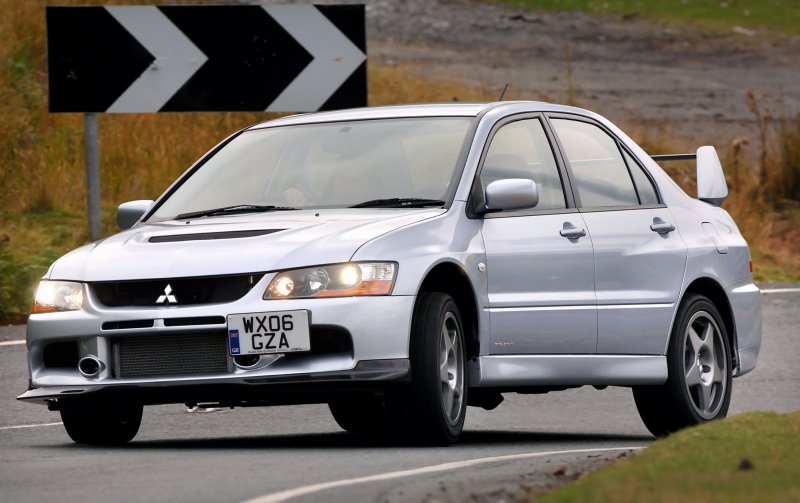 Mitsubishi Lancer 2 поколение
