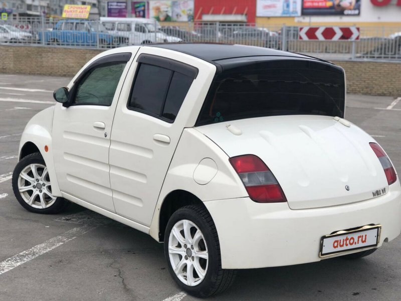 Toyota will 2001