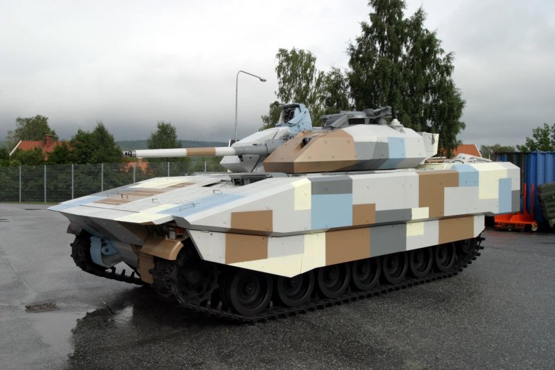 Танк cv90