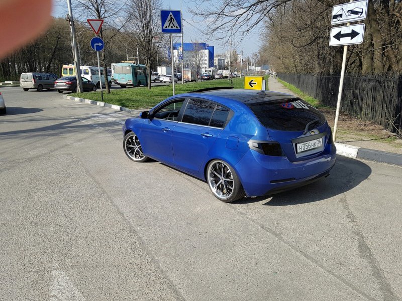 Geely Emgrand ec7 стэнс