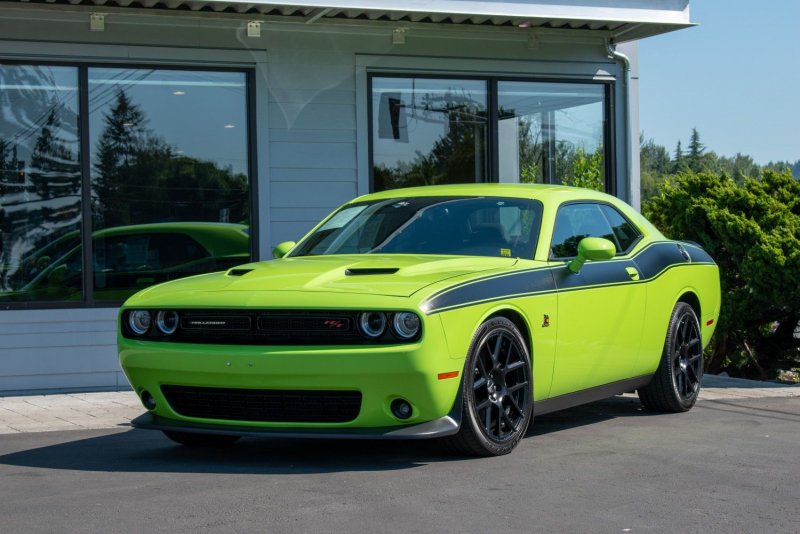 Dodge Challenger драг