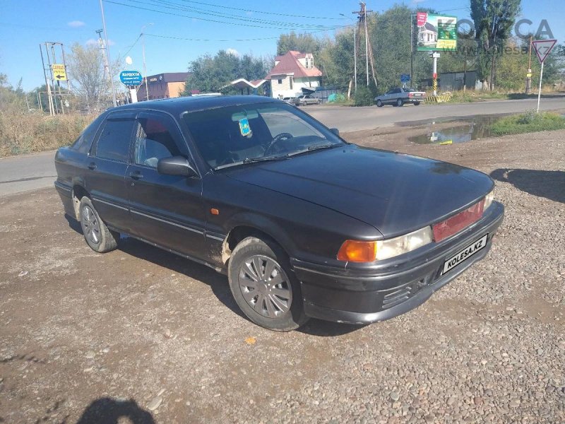 Митсубиси Галант хэтчбек 1989